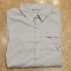 Columbia Men's Soft Gray Button-Down Long- Sleeve Shirt, L